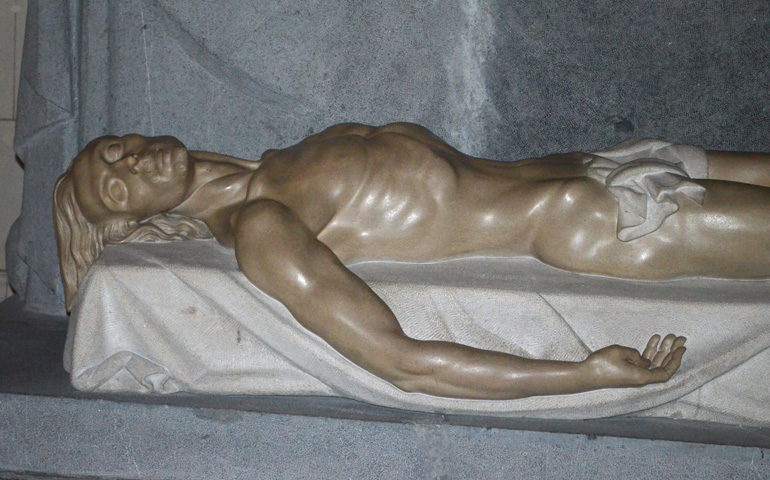 'Cristo yacente', de Juan de Ávalos, en la catedral de la Almuden