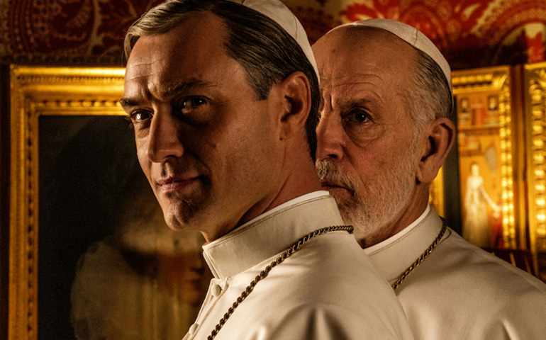 Jude Law y John Malkovich protagonizan 'The new Pope'