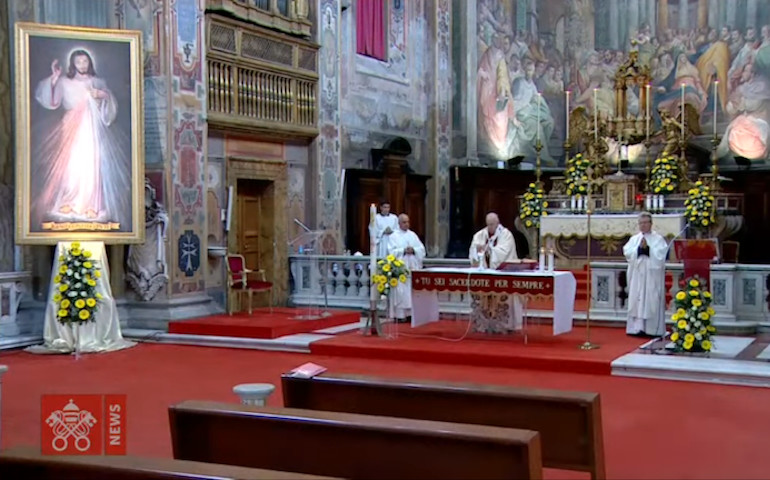 Un momento de la Eucaristía presidida por el Papa Francisco en la iglesia de Santo Espíritu de Sassia en Roma