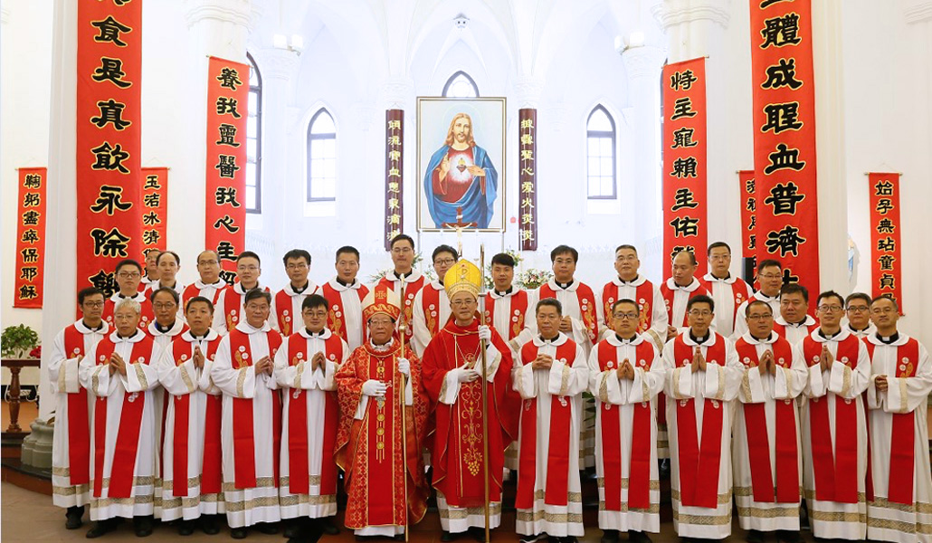 Toma de posesión de monseñor Jin Yangke en la diócesis de Ningbo, el 18 de agosto