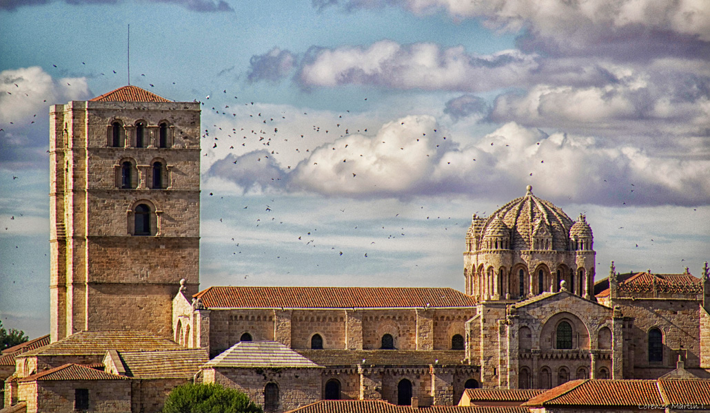 La catedral de Zamora está situada sobre una antigua basílica dedicada a la memoria del Salvador