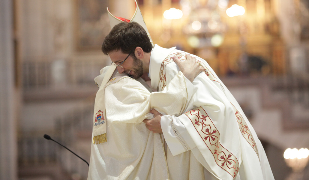 Bernabé Rico durante su ordenación diaconal en junio de 2020