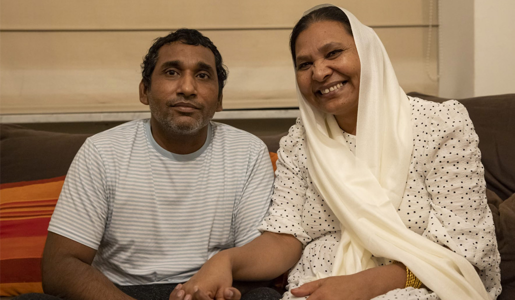 Shagufta y Shafaqat, sonrientes y felices en Europa, ya liberados