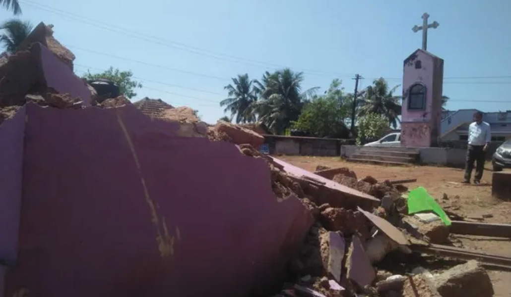 Templo derribado en la India