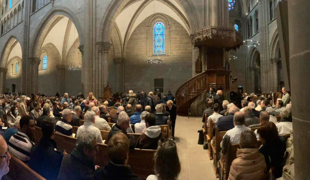 La amistad entre un sacerdote y un pastor 'devuelve' a los católicos la  catedral de Ginebra