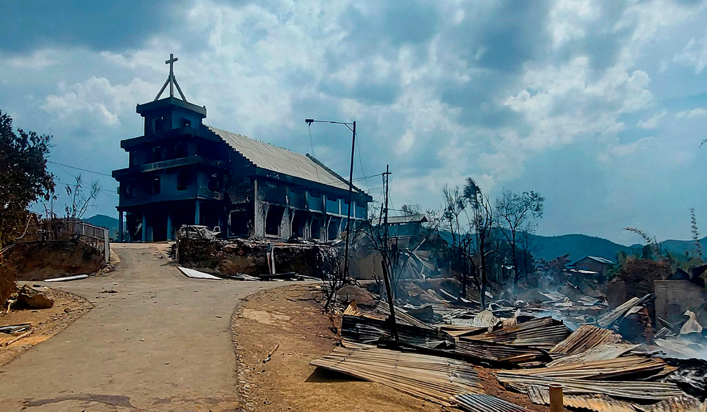 Iglesia quemada Manipur India