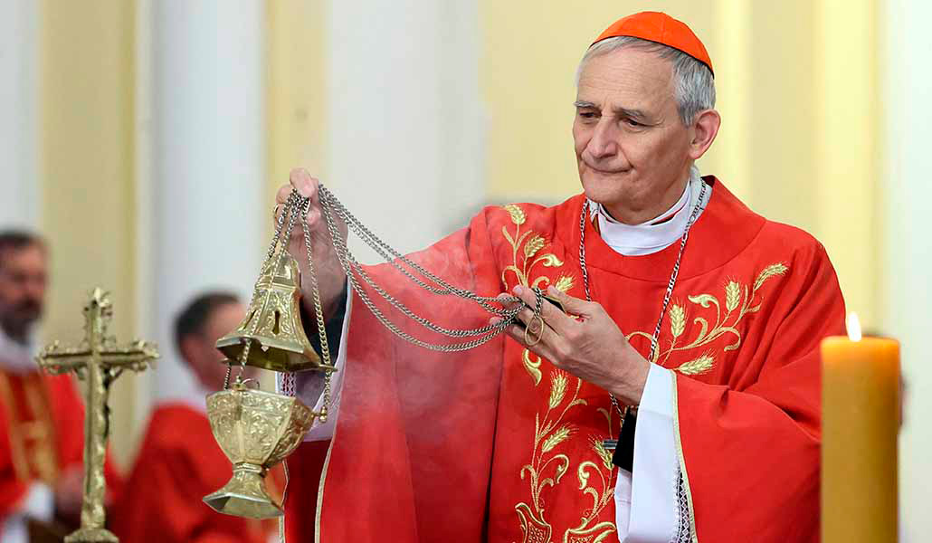 El cardenal Matteo Zuppi, preside una eucaristía durante su viaje a Moscú, el 29 de junio de 2023