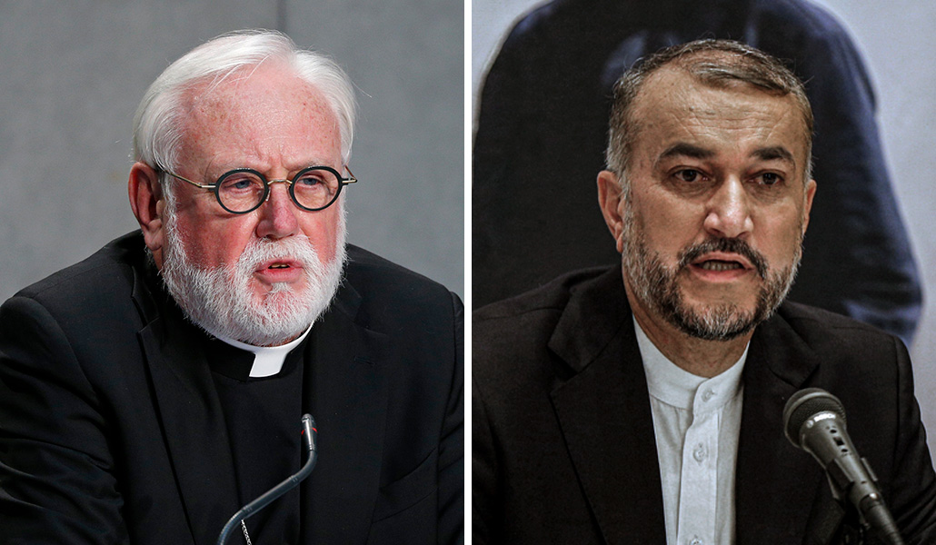 El arzobispo Paul R. Gallagher. A la derecha: El ministro de Asuntos Exteriores de Irán, Hossein Amir-Abdollahian