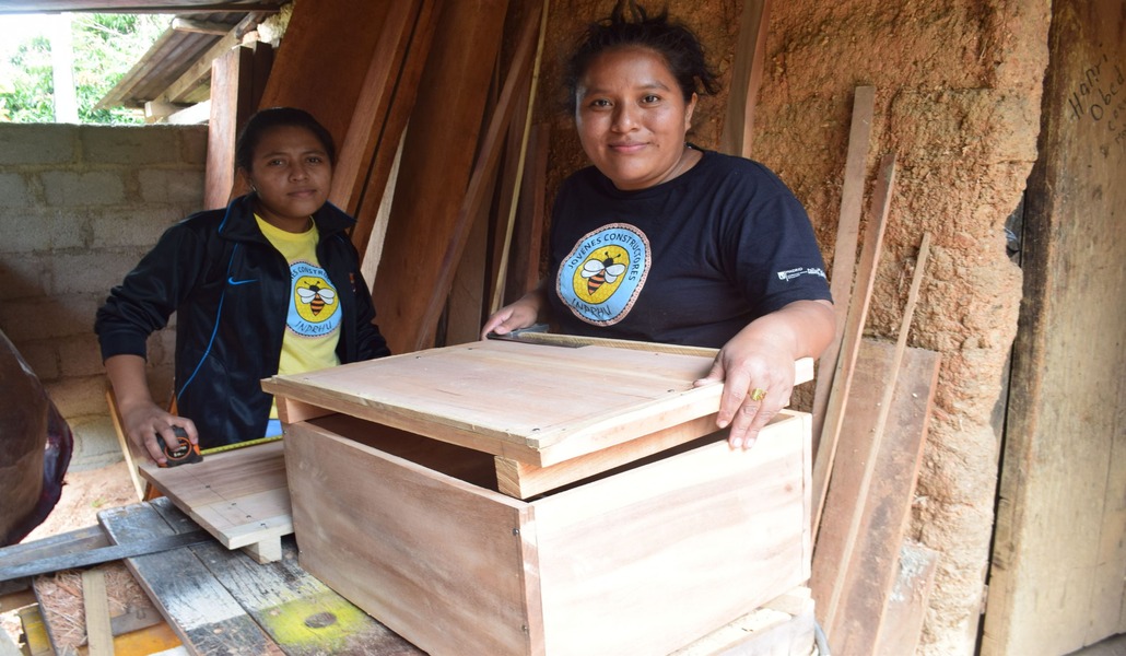 La cooperativa apícola de Lisbeth ha dado trabajo e independencia económica a varias mujeres