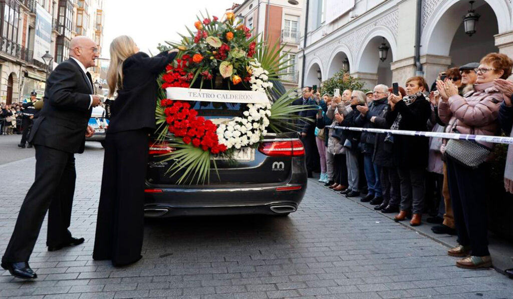 Los restos mortales de la artista recorren Valladolid antes de la Misa funeral