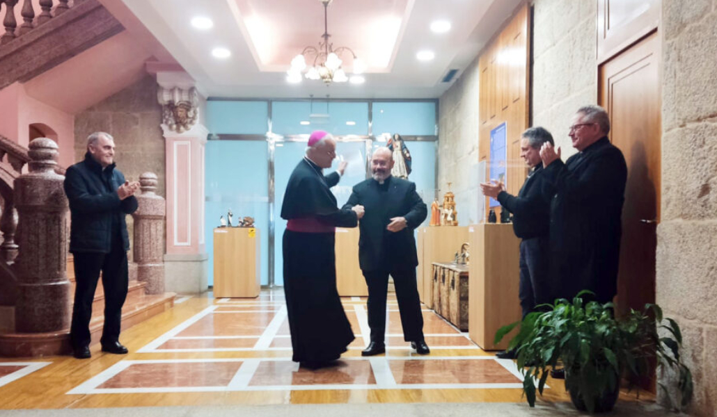 El obispo de Orense felicita a Luis Manuel Cuña