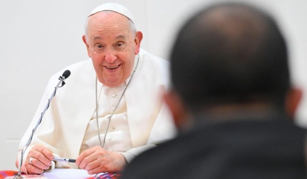 El Papa en diálogo con los sacerdotes en el Centro Pastoral Santa Gianna Beretta Molla