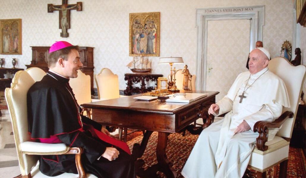 Muñoz Cárdaba, nuevo nuncio en Mozambique, con el Papa