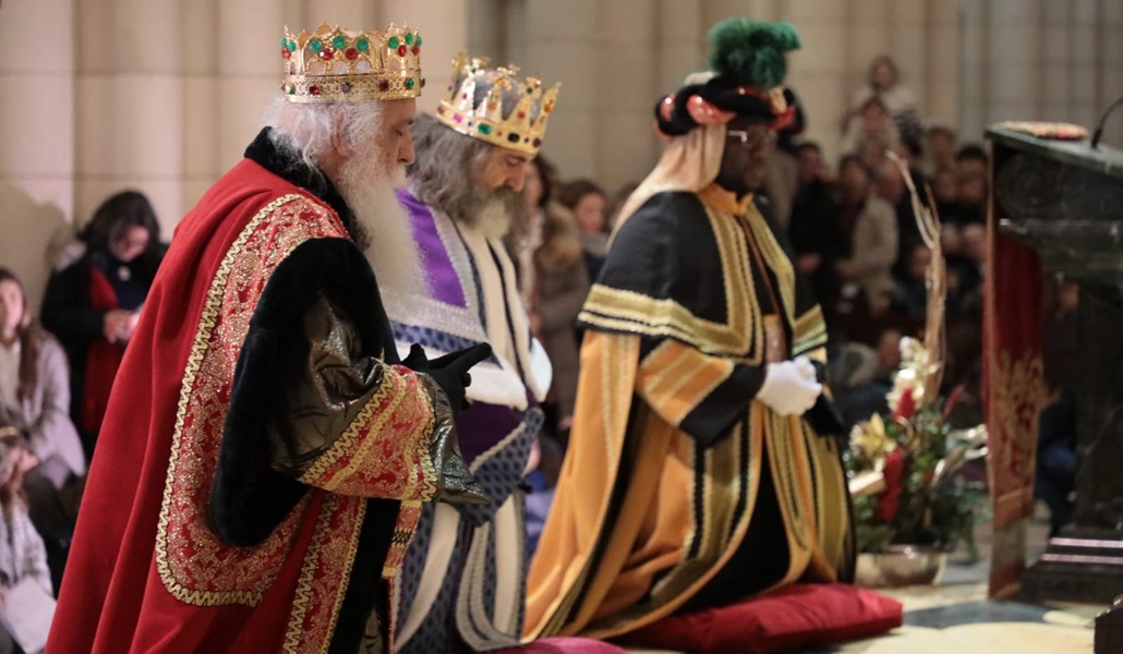 Los Reyes Magos en la catedral de la Almudena el 3 de enero de 2024