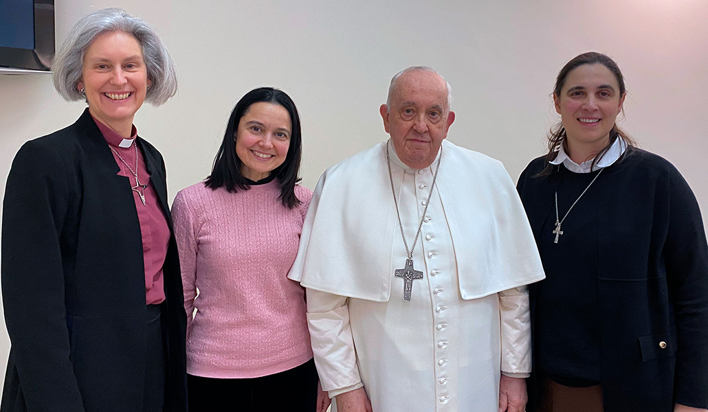 Jo Bailey Wells, Giuliva Di Berardino, el Papa Francisco y Linda Pocher el pasado 5 de febrero
