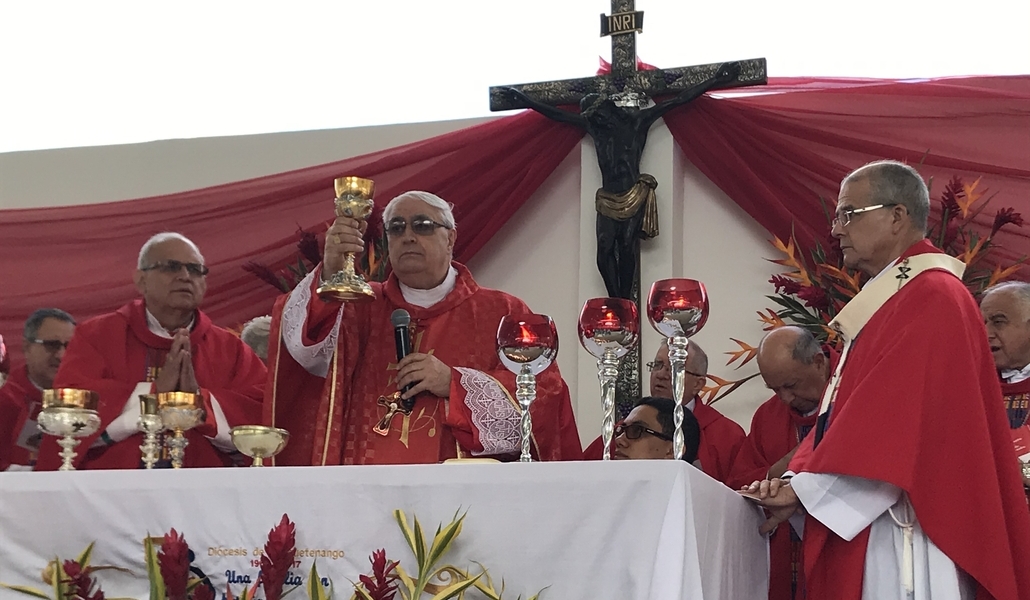 El cardenal José Luis Lacunza durante la beatificación del beato James Miller en Huehuetenango, Guatemala, en 2019