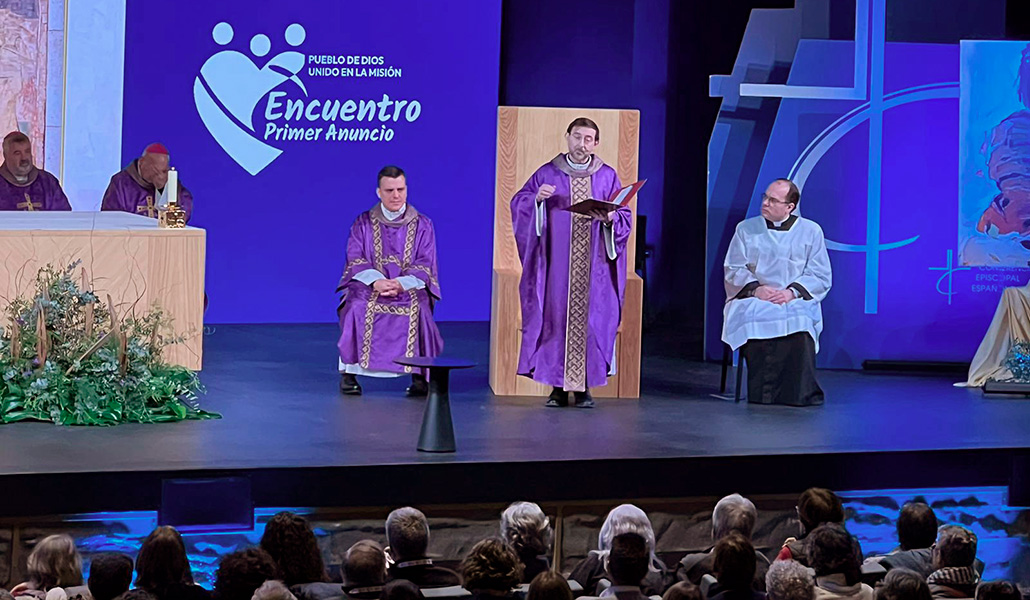 El cardenal Cobo durante la Misa de la clausura del Encuentro Primer Anuncio