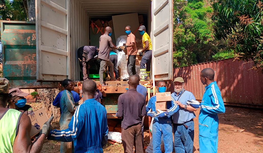 Llegada del último envío de ayuda humanitaria de la Fundación Bangassou
