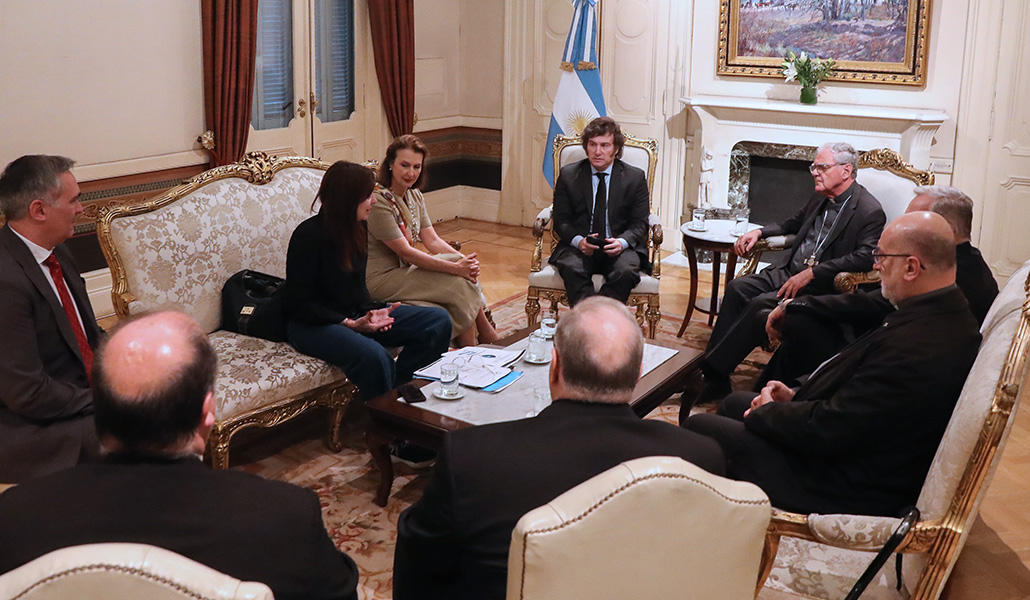 Un momento del encuentro del presidente Milei con los obispos argentinos