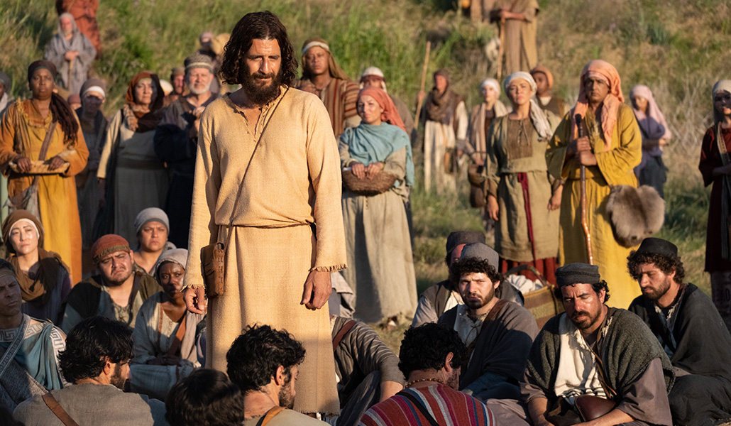 El actor Jonathan Roumie interpreta a Jesús en una escena de la serie americana 'The Chosen'