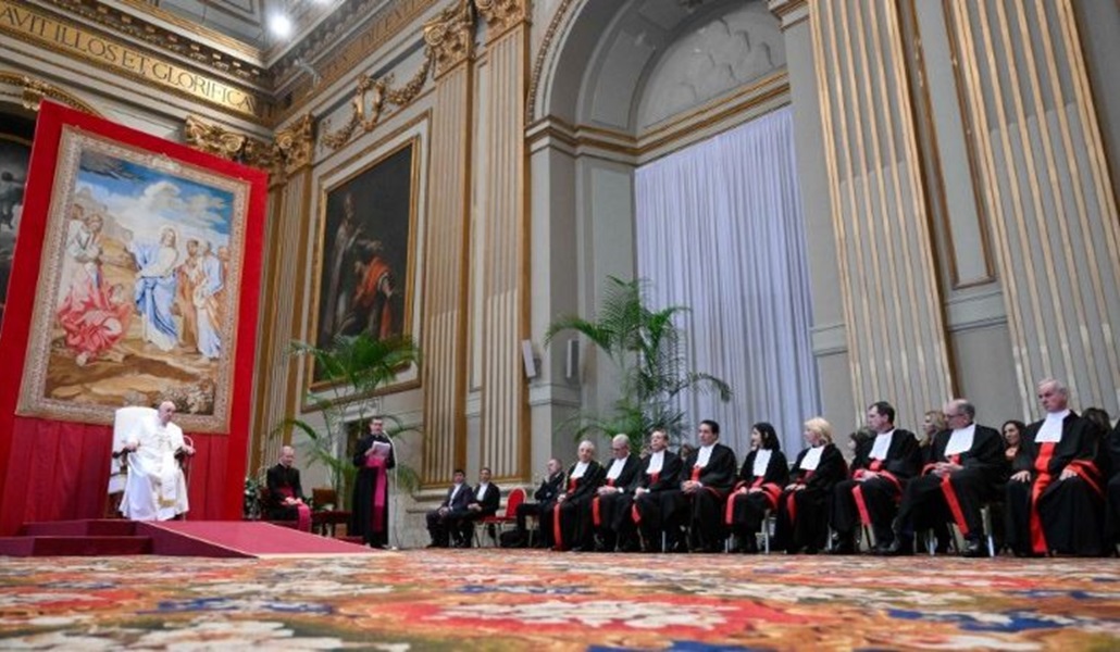 El Papa Francisco con el Tribunal del Estado de la Ciudad del Vaticano
