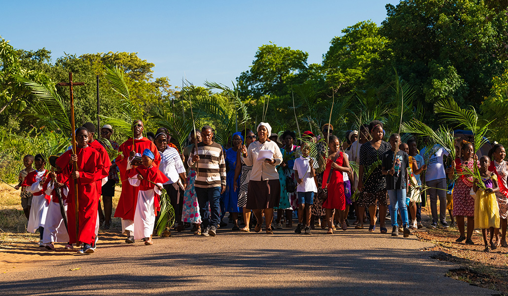 Celebración del Domingo de Ramos en Victoria Falls, Zimbabue