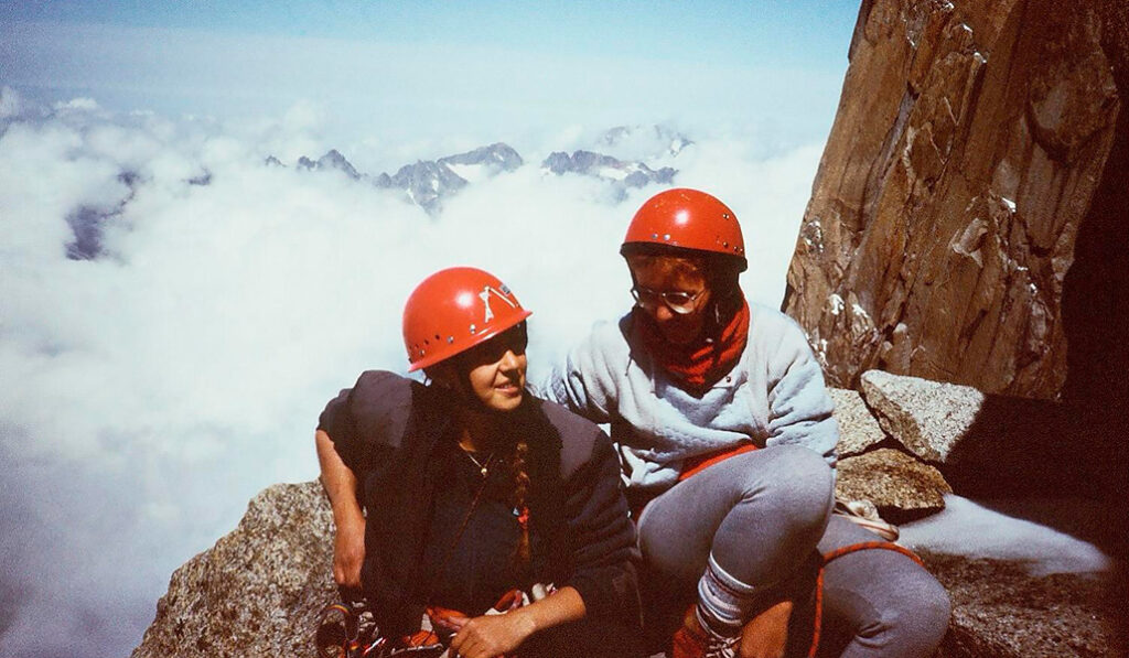 Escudero (derecha) durante una expedición en los Alpes en los años 80