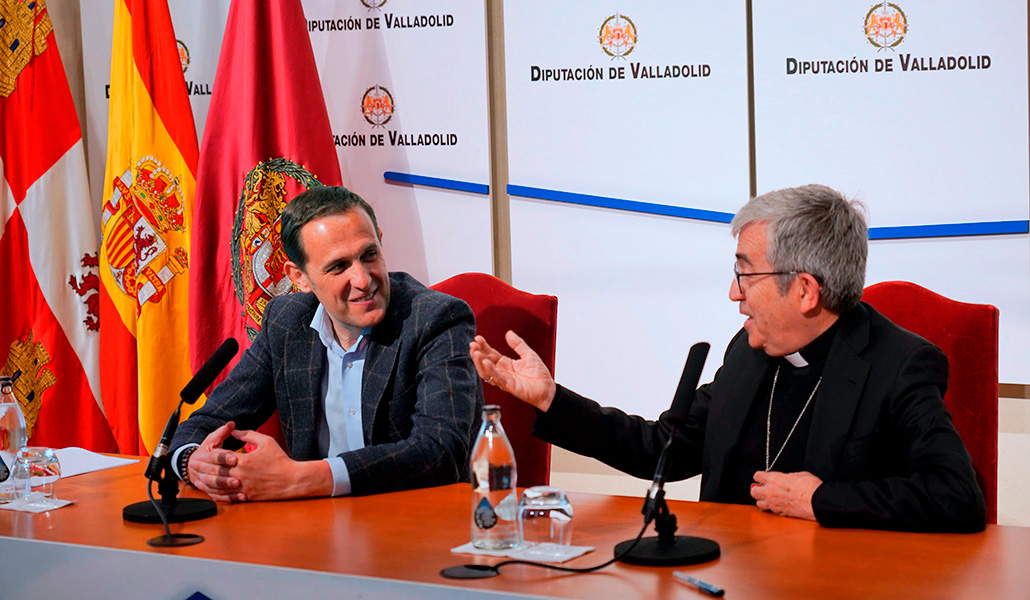 Argüello y el presidente de la Diputación de Valladolid tras firmar el Convenio para la Rehabilitación de Iglesias y Ermitas 2024-2025