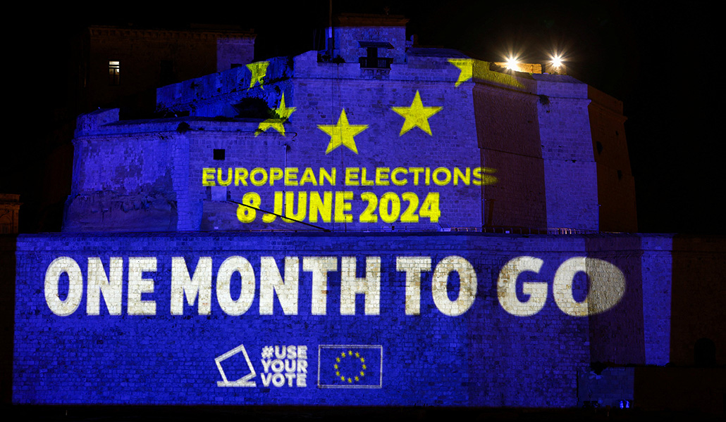 Iluminación de un edificio a un mes de las elecciones europeas