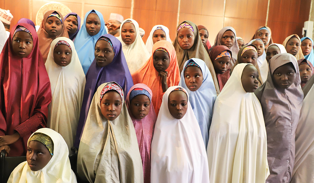 Un grupo de niñas cristianas que fueron secuestradas por Boko Haram en Nigeria, tras haber sido liberadas en 2018