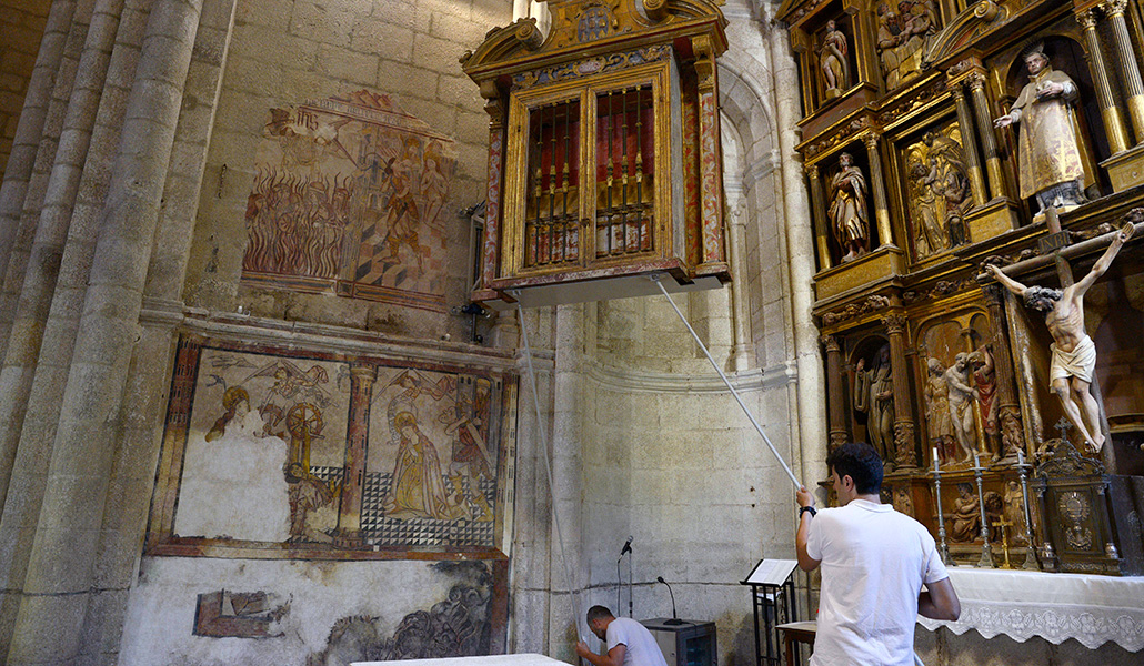 Pinturas murales del Nuevo Testamento de gran valor artístico datadas entre los siglos XV y XVI descubiertas en Santo Estevo de Ribas de Sil, Orense