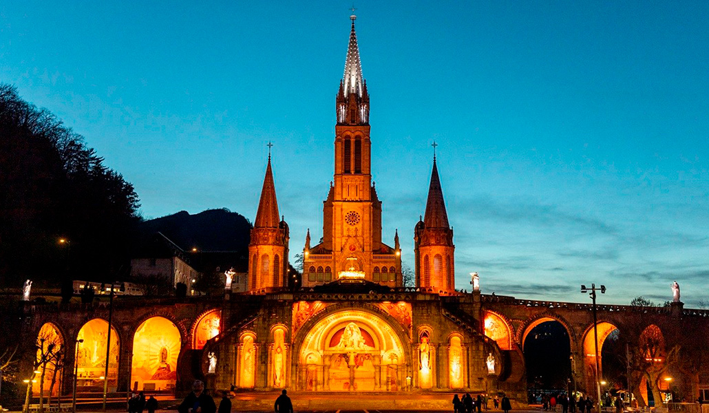 Santuario mariano de Lourdes en Francia