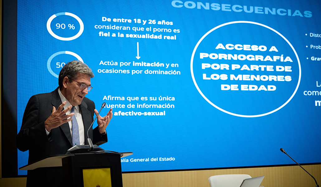 El ministro para la Transformación Digital y de la Función Pública, José Luis Escrivá, durante la presentación de los avances en el sistema de verificación de la mayoría de edad en el acceso a contenidos para adultos en Internet