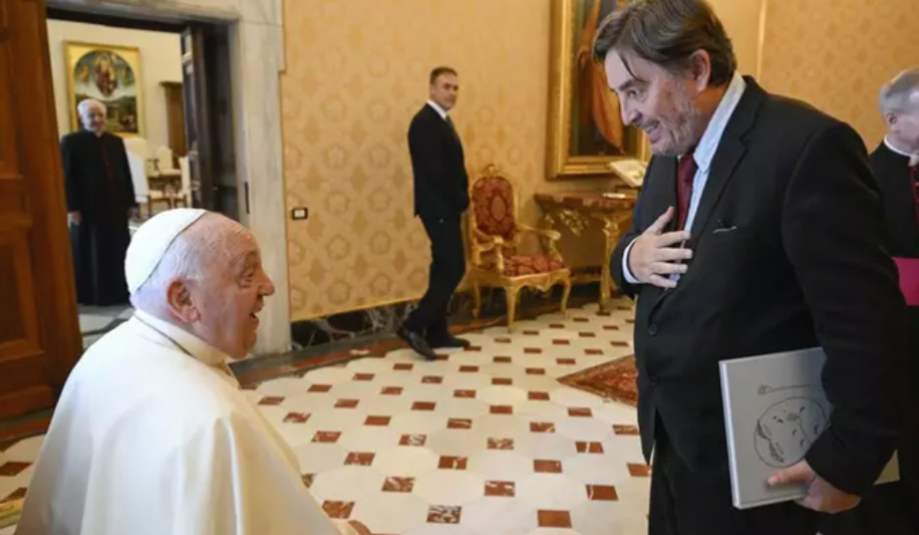 El Papa Francisco recibe al director del Instituto Cervantes, Luis García Montero, en el Vaticano