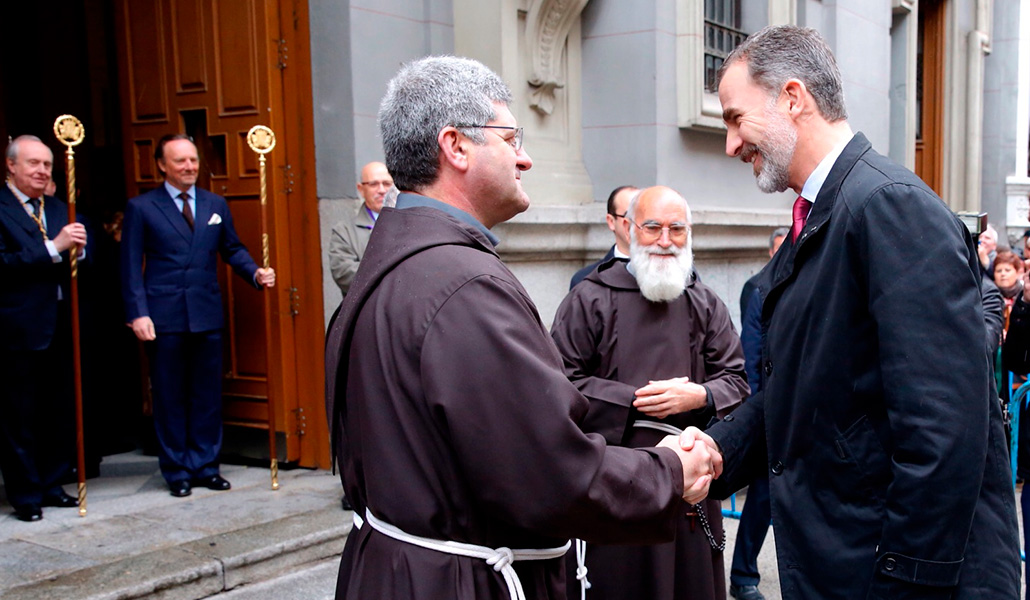 El Rey Felipe VI durante su visita al Cristo de Medinaceli