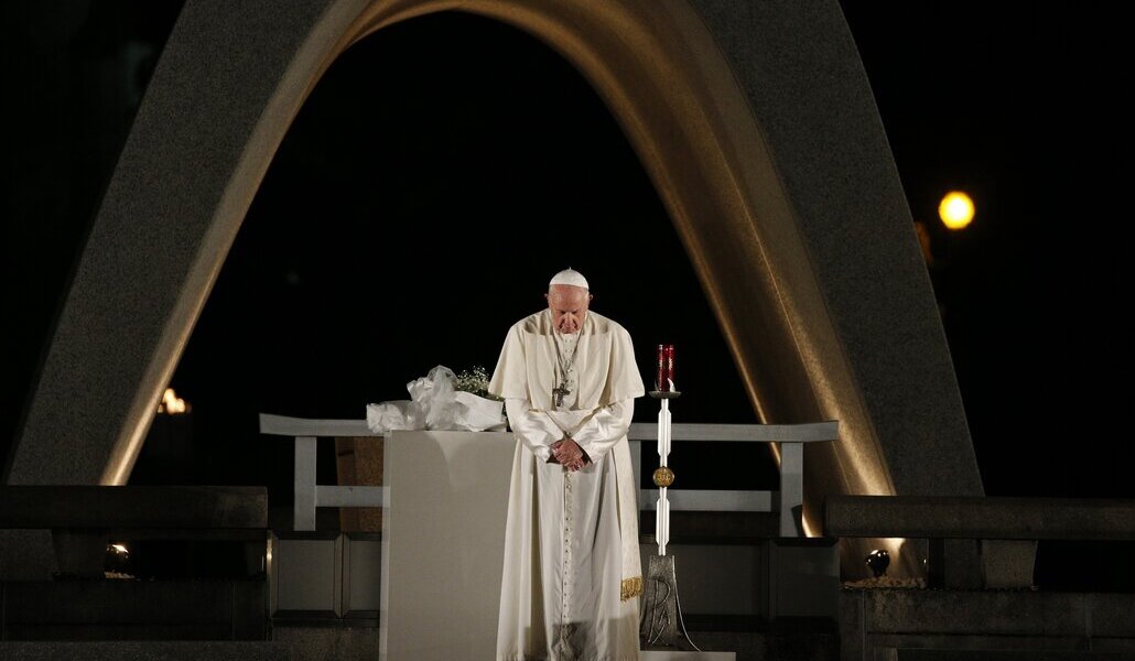 El Papa durante su visita al Memorial de la Paz de Hiroshima el 24 de noviembre de 2019