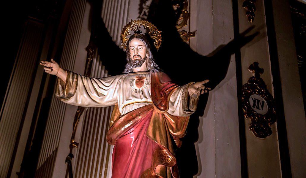 Estatua del Sagrado Corazón en la colegiata de San Isidro, Madrid