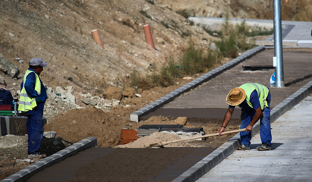 Trabajadores de calle. Jardineros, albañiles, obreros de la construcción