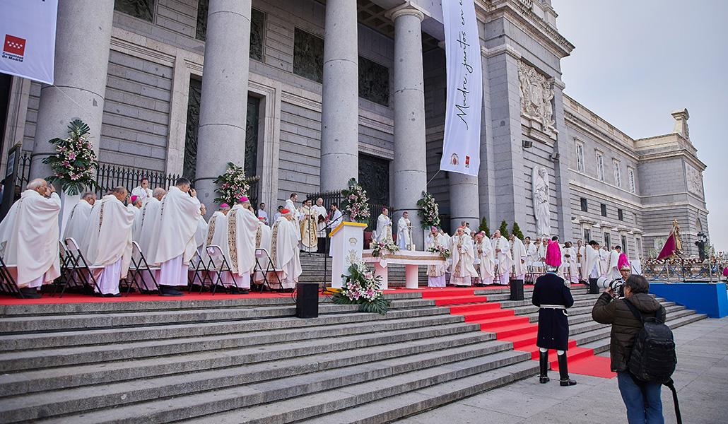 Eucaristía celebrada en la mañana de este sábado con motivo de la Virgen de la Almudena