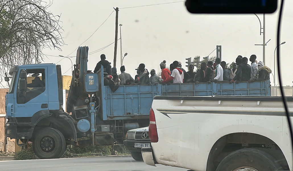 0 Gracias a la información que llega de España abandonan a migrantes en la frontera con Mali