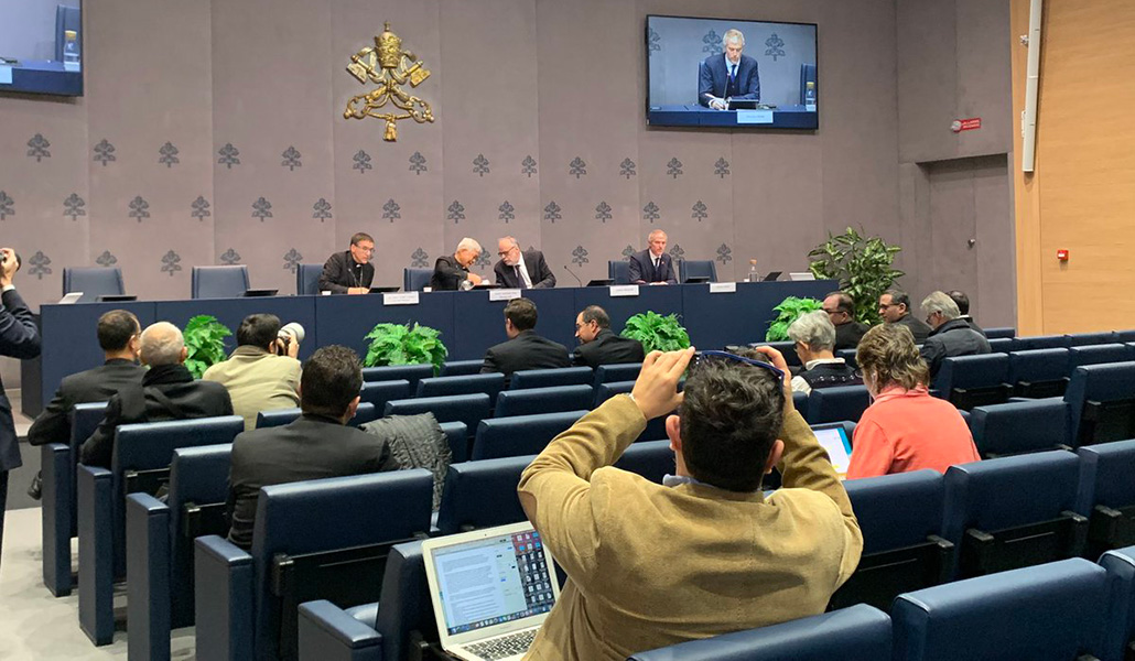 Un momento de la rueda de prensa en la que se ha presentado la carta