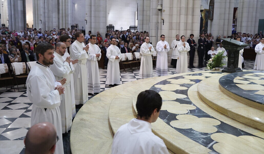 Ordenación de diáconos en la catedral de la Almudena, en Madrid, el 22 de junio.