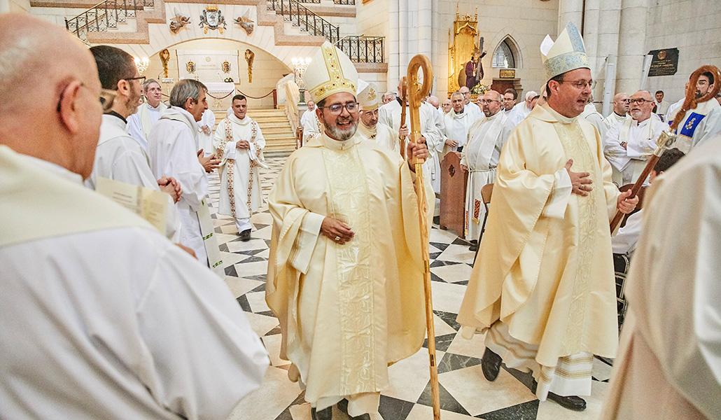 Vicente Martín y José Antonio Álvarez durante su ordenación episcopal