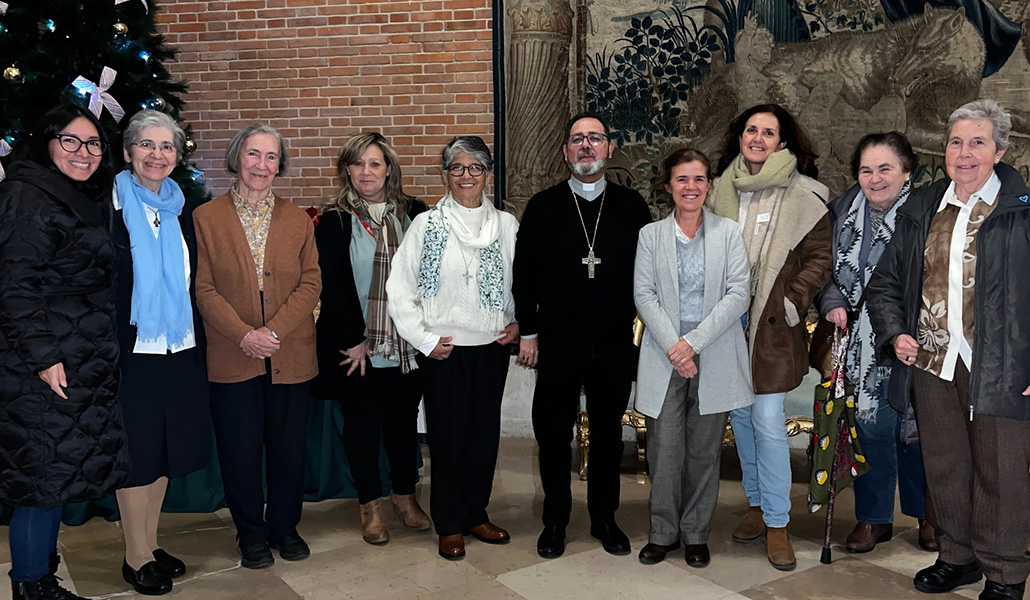 Vicente Martín durante el encuentro con miembros de la familia dominicana