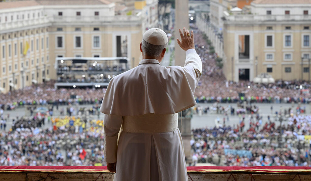 Saludo en el rezo del 'Regina caeli', el domingo
