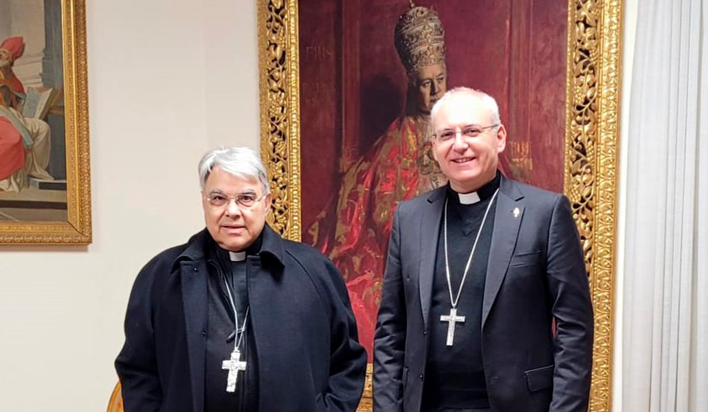 El prefecto de Causas de los Santos con Sebastián Chico, obispo de Jaén, en 2023