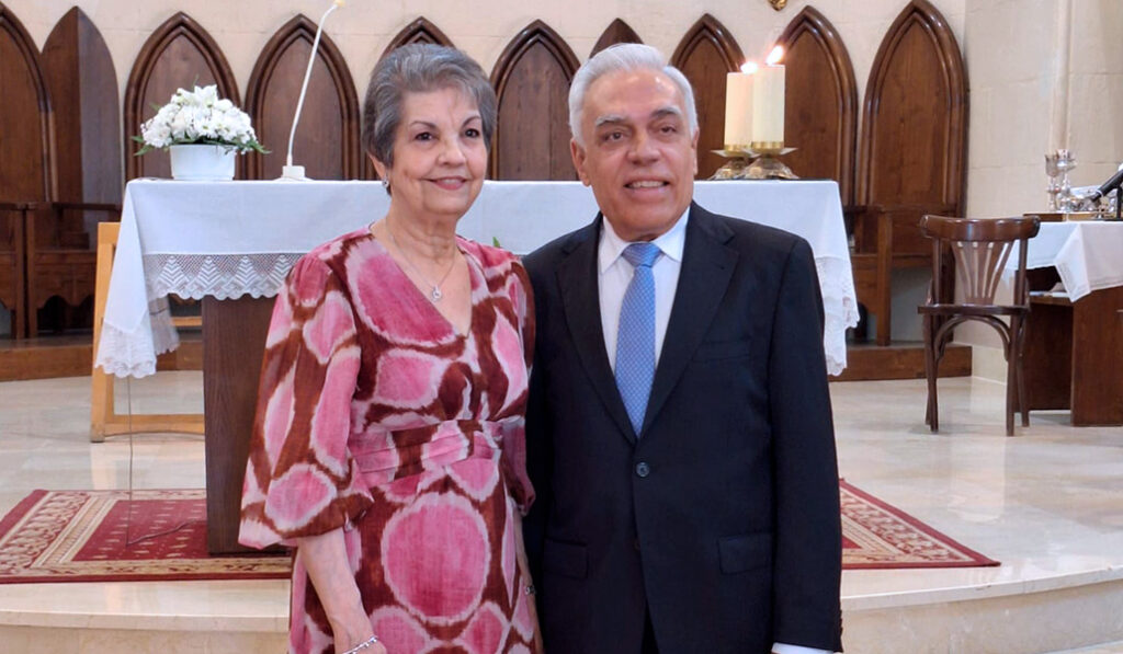 Antonio Guedes y su mujer, Lourdes Ojeda, en sus bodas de oro la semana pasada.
