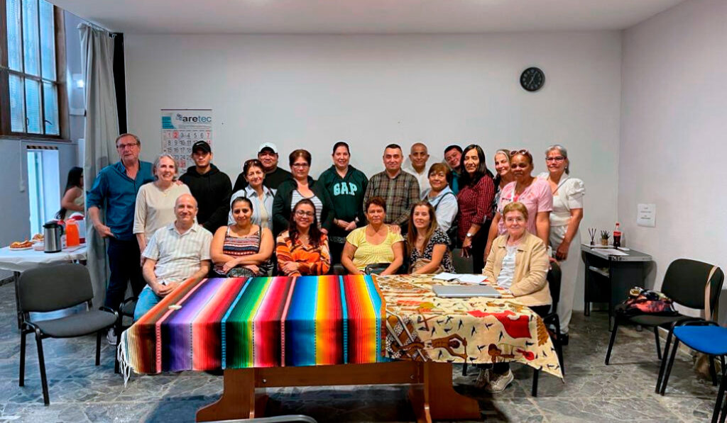 Uno de los cafés-encuentro organizado por la archidiócesis de Zaragoza.
