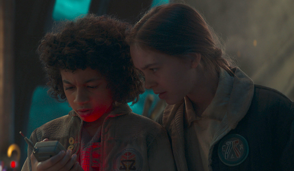 Wim (Ravi Cabot-Conyers) y Fern (Ryan Kiera Armstrong) en una imagen de la serie