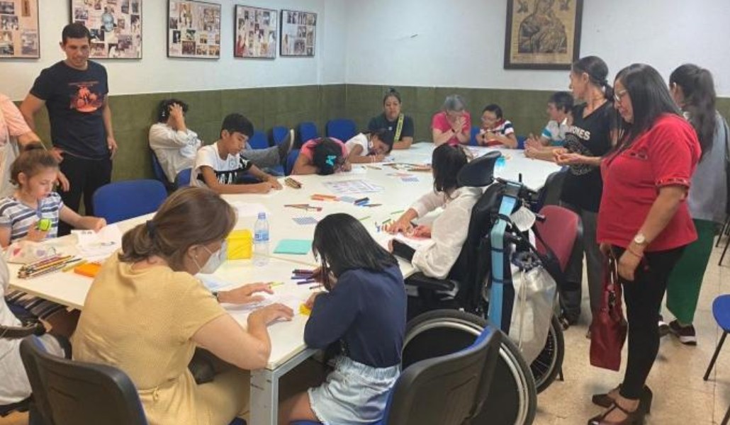 Catequesis para niños con discapacidad en la parroquia San Ramón Nonato de Madrid